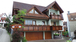 Отель Gasthaus Pension zur Linde  Лауф